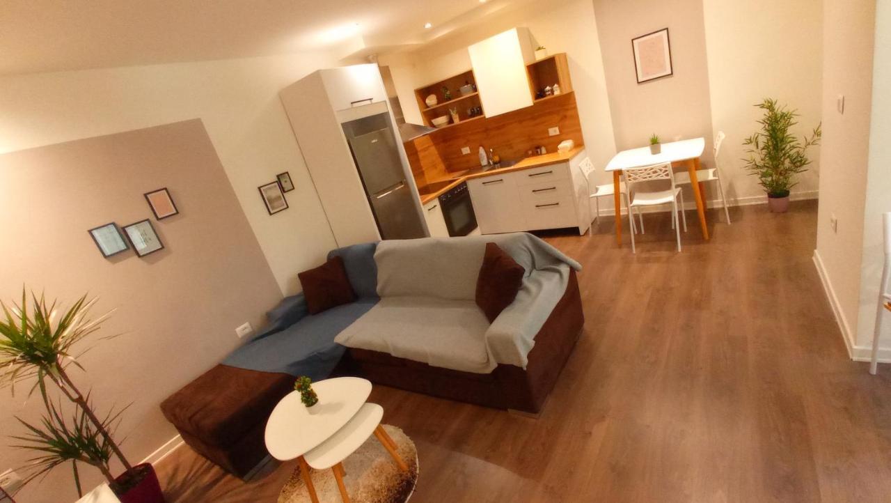Tirana Apartment Garda Eksteriør bilde