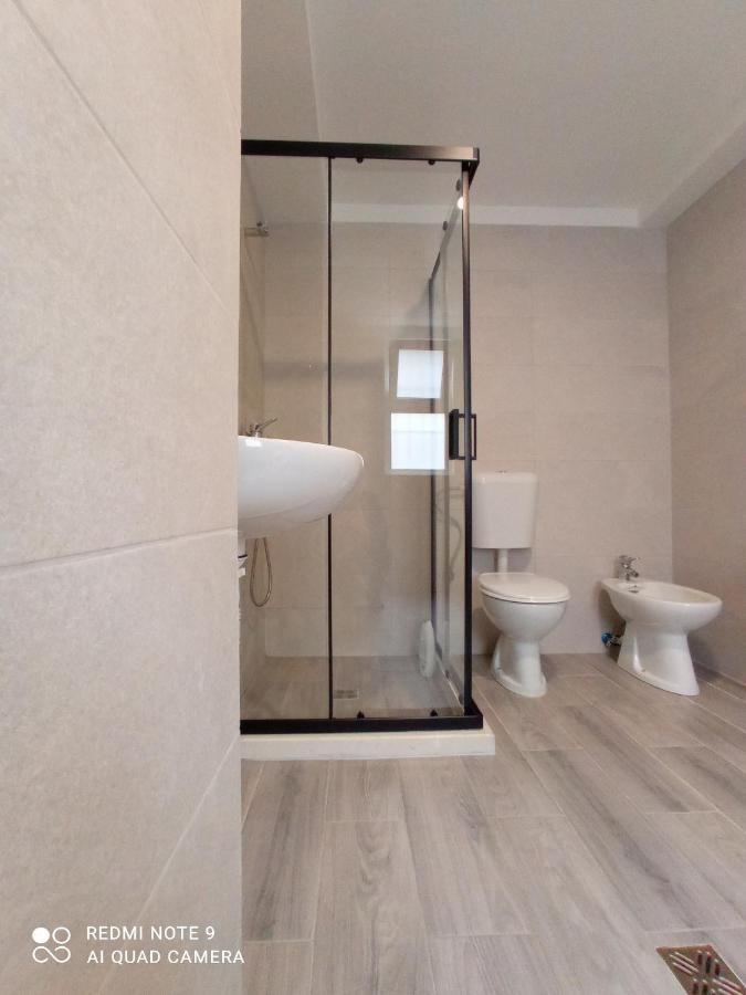 Tirana Apartment Garda Eksteriør bilde